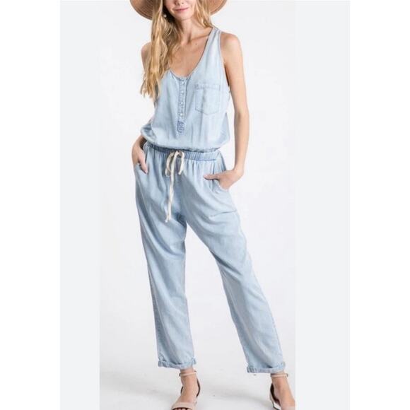 LoveStitch Chambray Blue Jumpsuit Sleeveless Racerback Size Small NWT - Picture 1 of 12